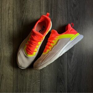 APL Techloom Racer M | Size 10.5 Men’s Sneakers 👟🧡